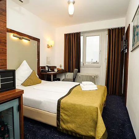 Favored Scala Hotel 3*