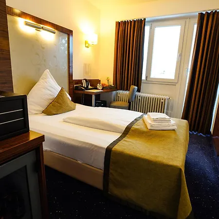 Scala Frankfurt Centre מלון 3*