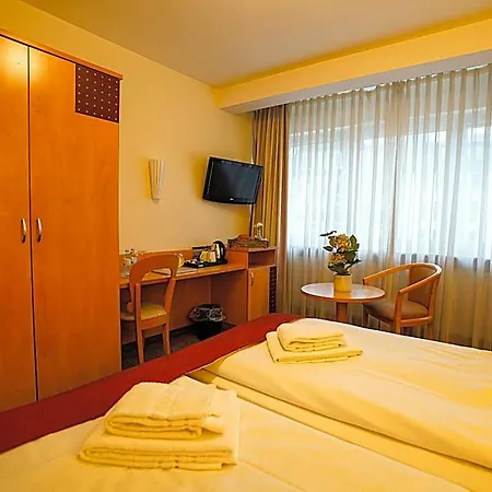 Scala Frankfurt Centre 3*