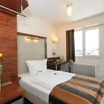 Scala Frankfurt Centre מלון 3*